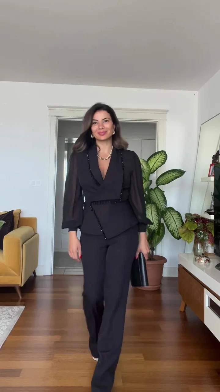 Conjunto de top de malla con cuentas y pantalón ancho para mujer